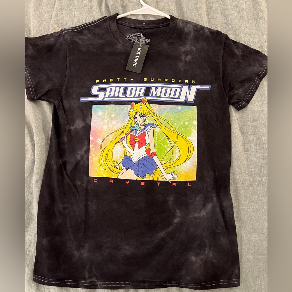 Hot Topic Sailor Moon T-Shirt